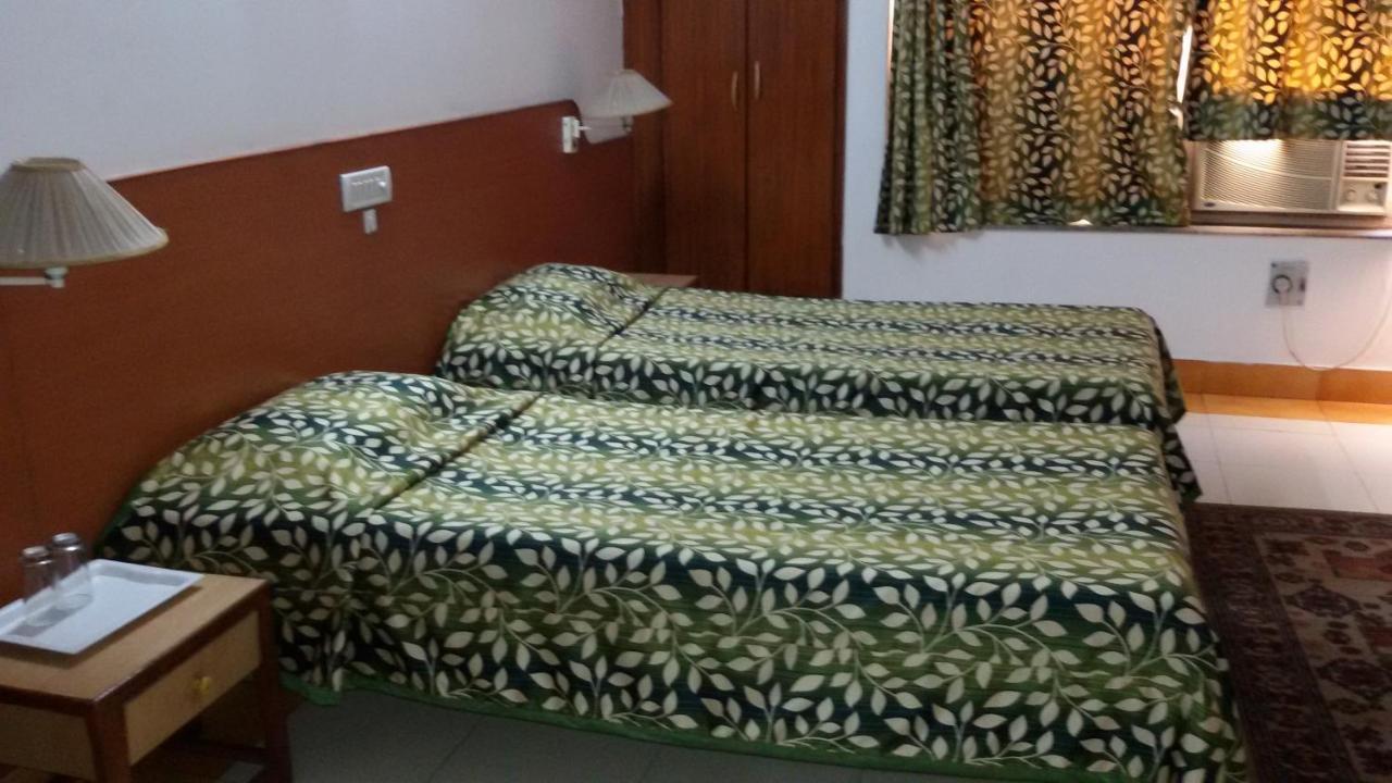 Hotel Tapti Saral Bhopal Eksteriør billede